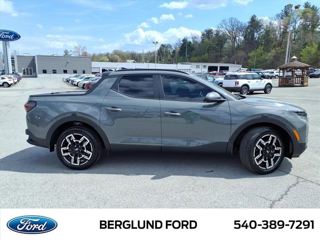 Used 2025 Hyundai Santa Cruz Limited image 4