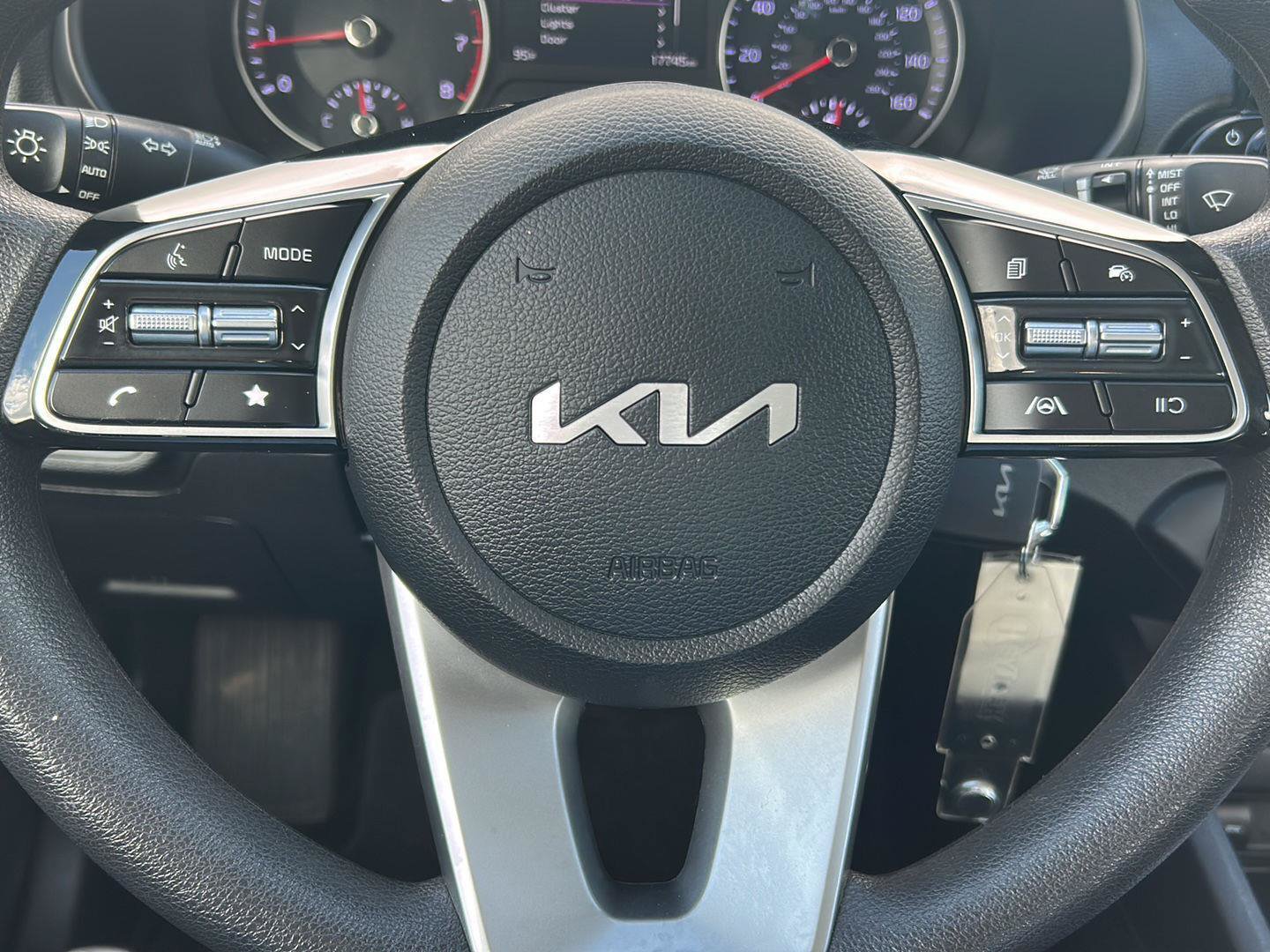 Used 2024 Kia Forte LXS FWD image 11