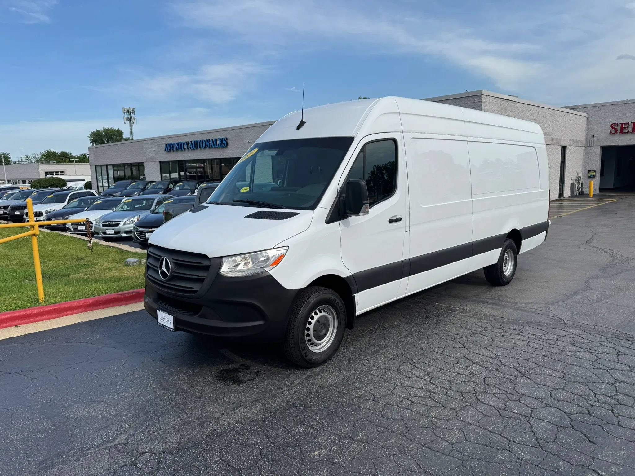 Used 2020 Mercedes-Benz Sprinter 3500 w/ Driver Convenience Package video 1