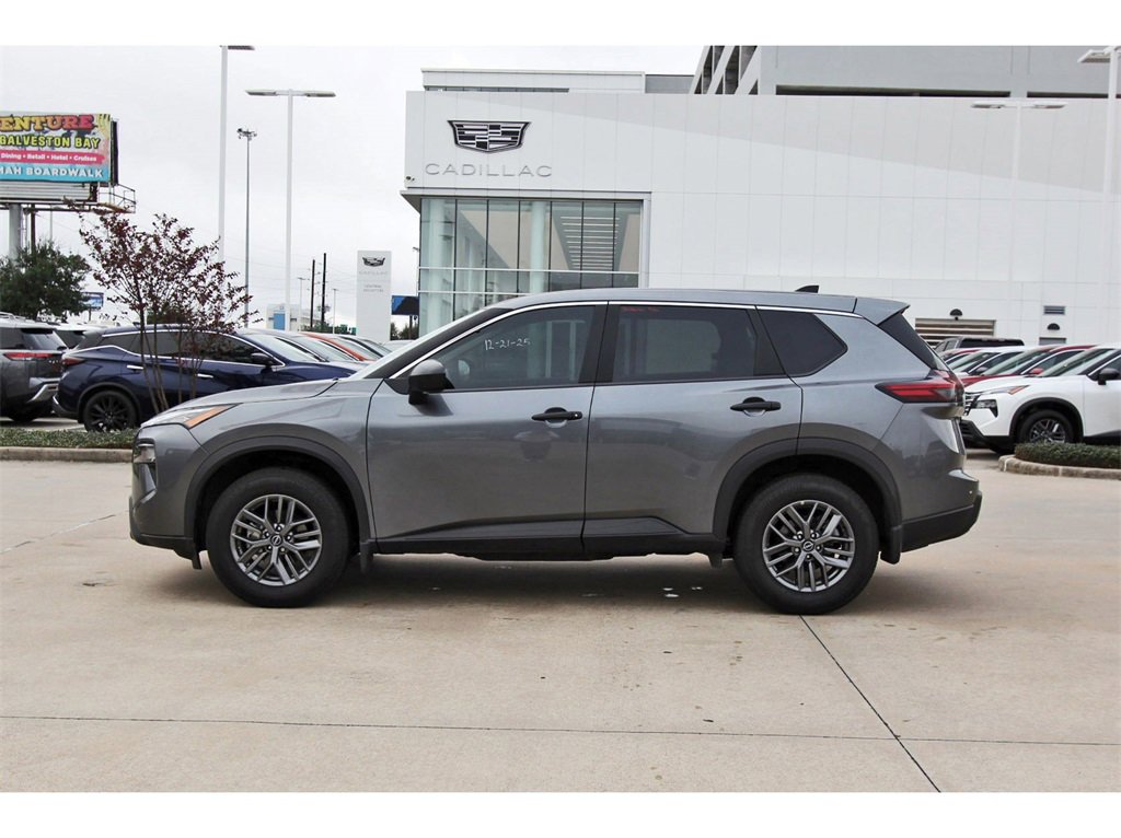 Used 2024 Nissan Rogue S image 3