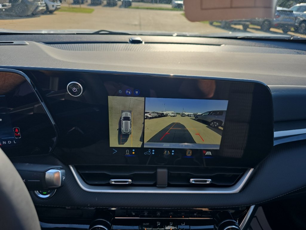 New 2027 Chevrolet Equinox LT w/ Safety and Technology Package FWD image 19