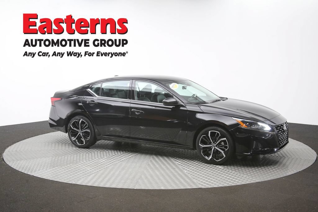 Used 2024 Nissan Altima 2.5 SR FWD image 47