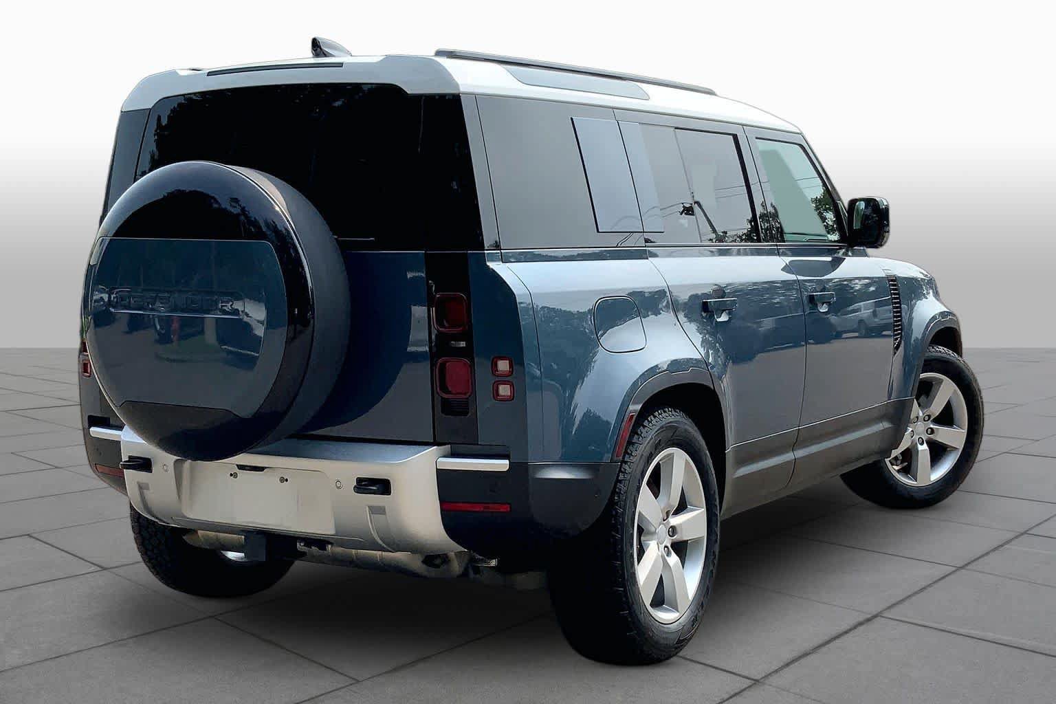 Used 2025 Land Rover Defender 110 S AWD/4WD image 12