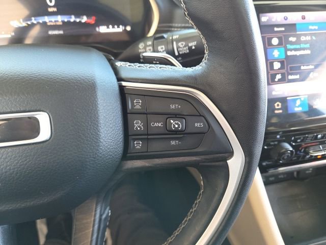 Used 2022 Jeep Grand Cherokee L Limited w/ Luxury Tech Group II image 10