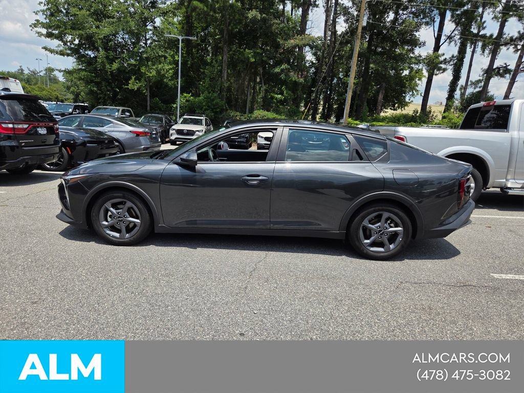 Used 2025 Kia K4 FWD image 5