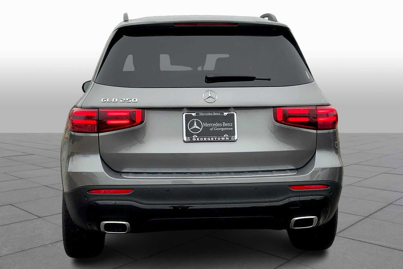 Certified 2025 Mercedes-Benz GLB 250 image 5