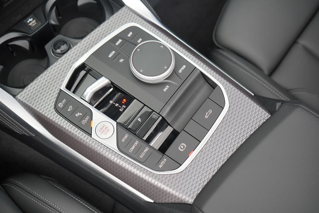 Used 2026 BMW M440i Convertible w/ Premium Package RWD image 21