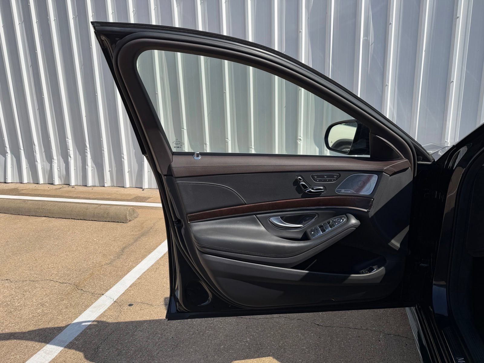 Used 2019 Mercedes-Benz S 560 Sedan image 21
