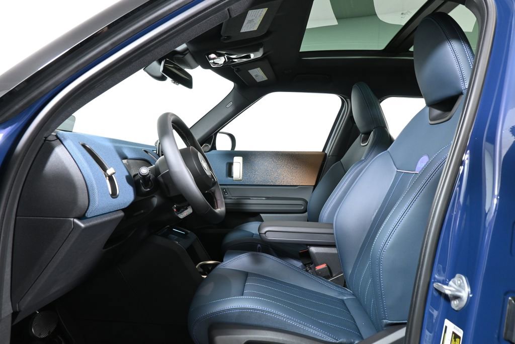 Used 2025 MINI Cooper Countryman S image 3