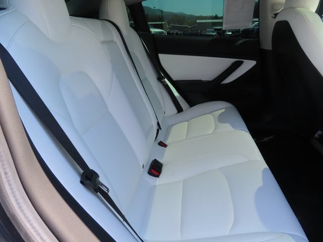 Used 2019 Tesla Model 3 Mid Range RWD image 24