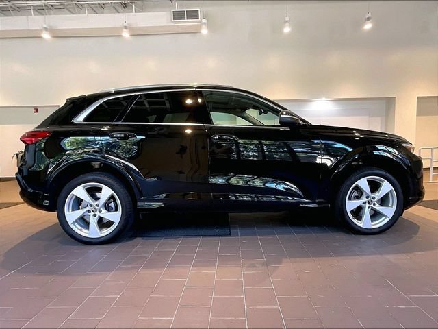 Used 2025 Audi Q5 Premium Plus w/ Premium Plus AWD/4WD image 9