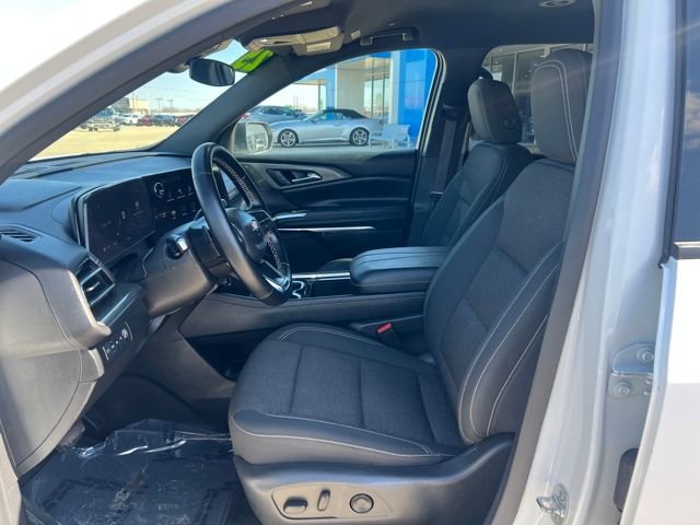 Certified 2025 Chevrolet Traverse LT image 11