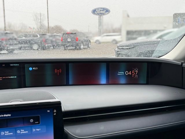 Used 2025 Lincoln Nautilus Reserve image 33