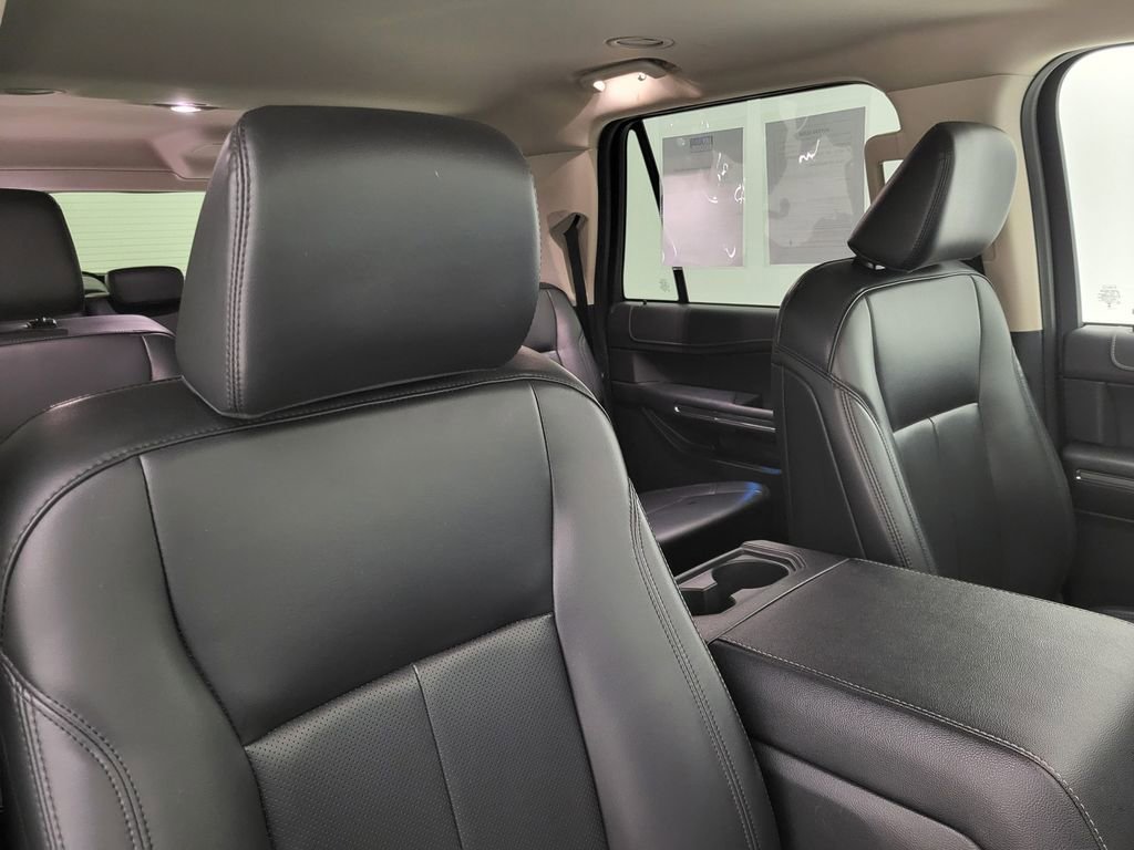 Used 2024 Ford Expedition Max XLT image 44