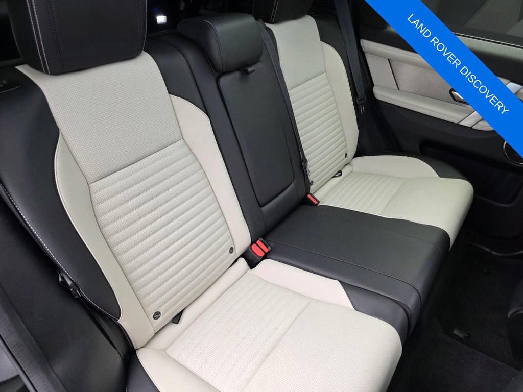 Used 2024 Land Rover Discovery Sport Dynamic SE AWD/4WD image 24