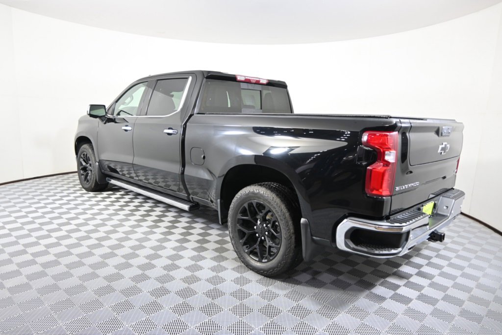 Used 2022 Chevrolet Silverado 1500 LTZ w/ Technology Package image 4