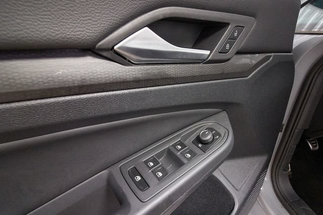 Used 2022 Volkswagen GTI Autobahn FWD image 10