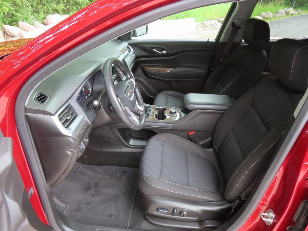 Used 2023 GMC Acadia SLE w/ Driver Convenience Package image 28