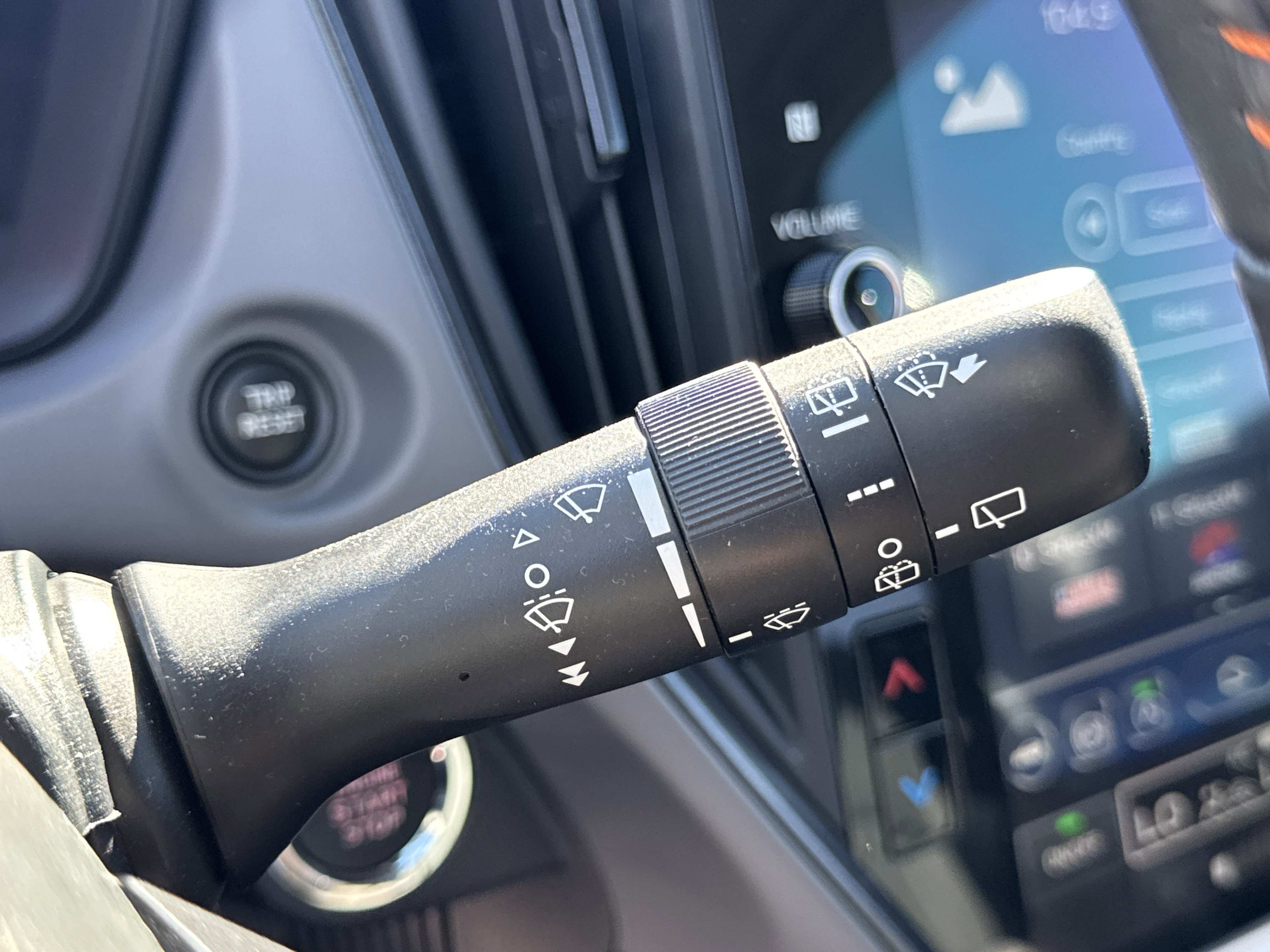 Certified 2025 Subaru Crosstrek 2.5i Limited w/ Popular Package #3A image 18