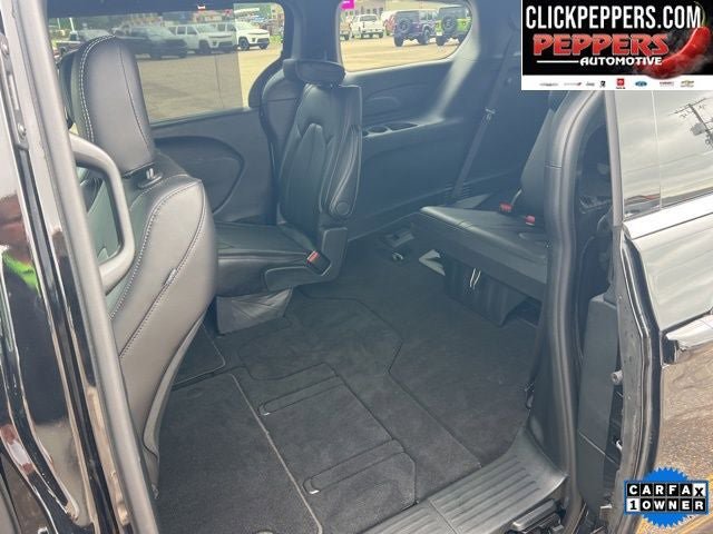 Used 2026 Chrysler Pacifica Select FWD image 13