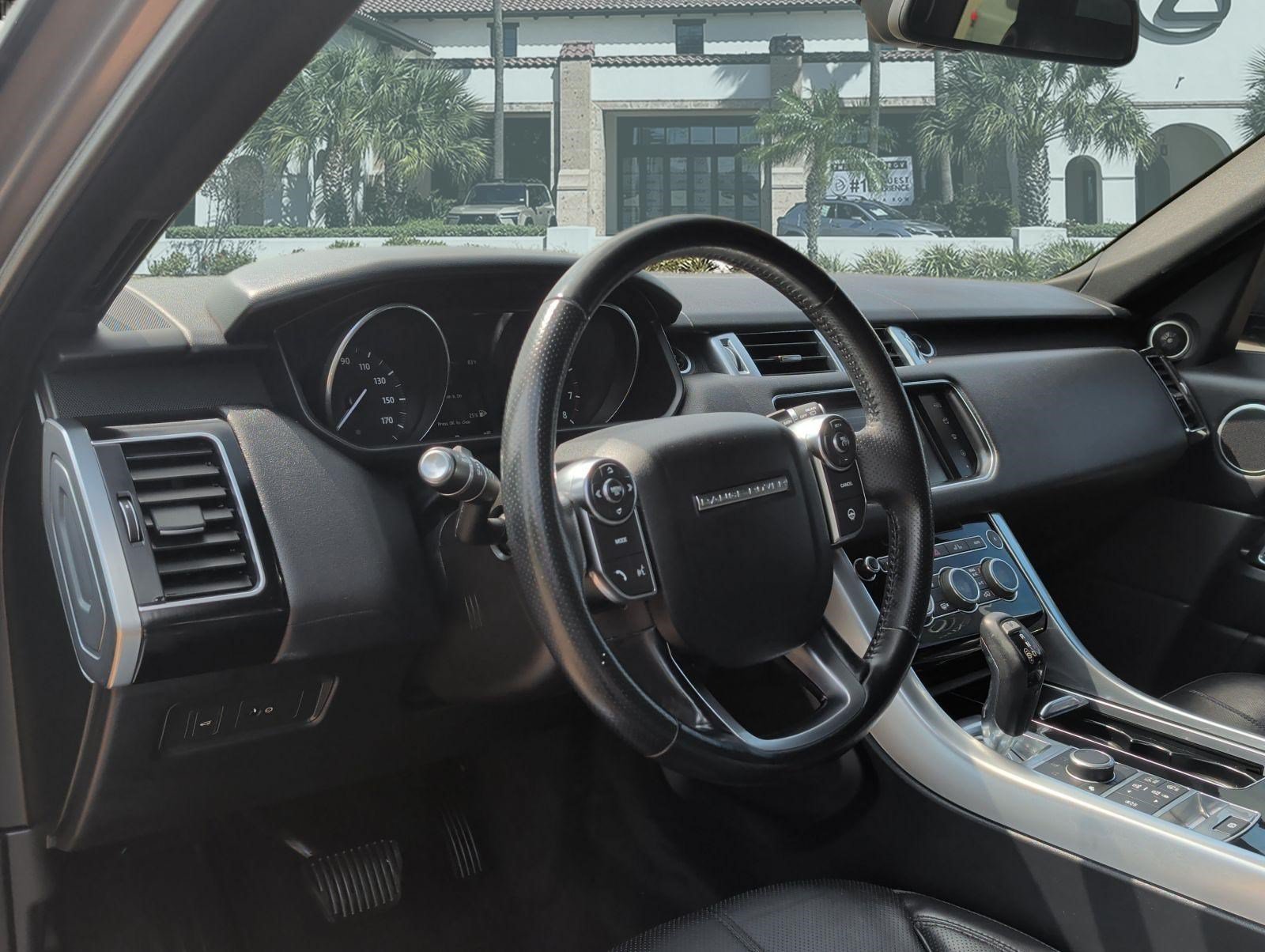 Used 2016 Land Rover Range Rover Sport HSE AWD/4WD image 12