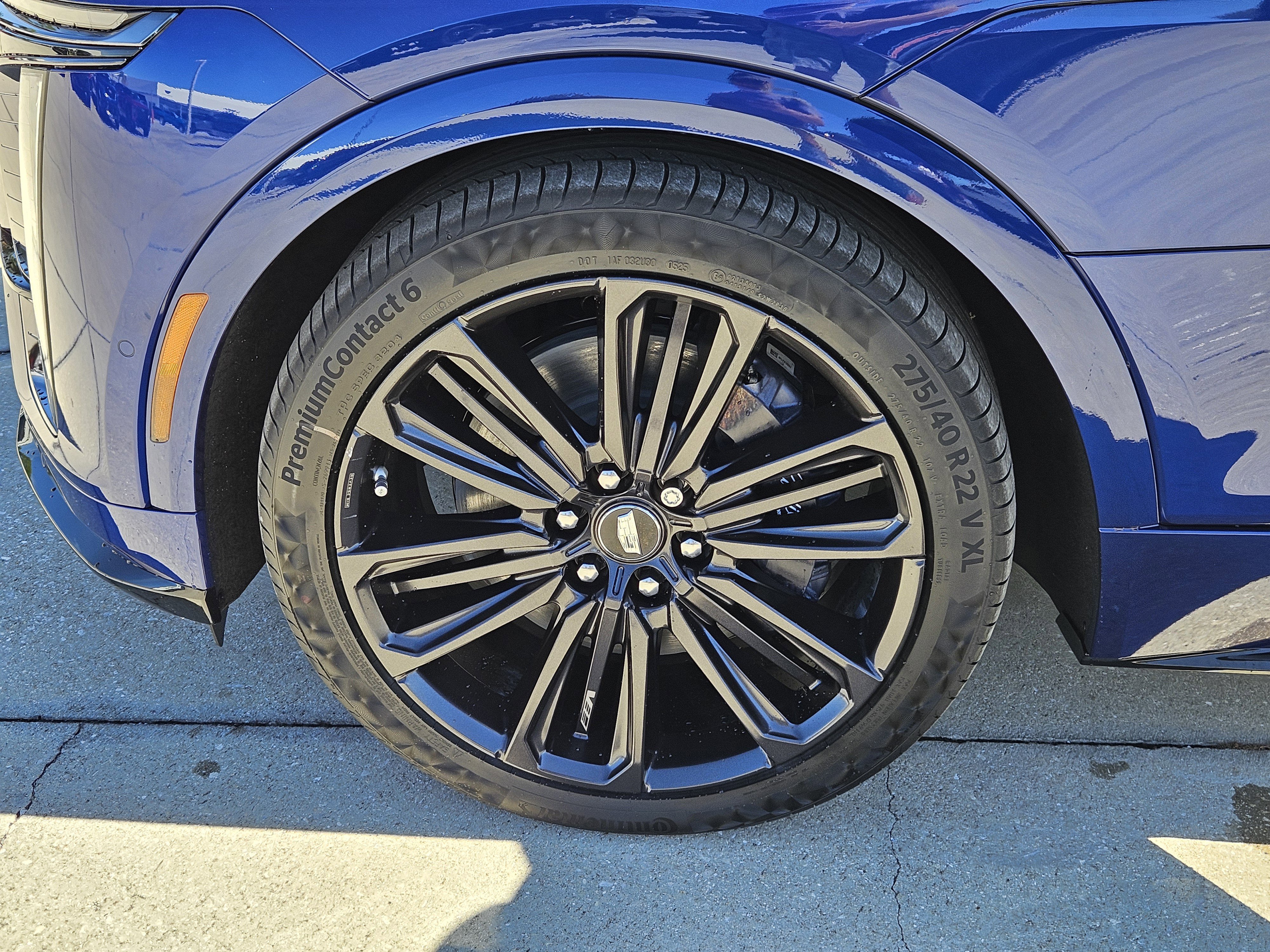 New 2026 Cadillac Lyriq V image 36