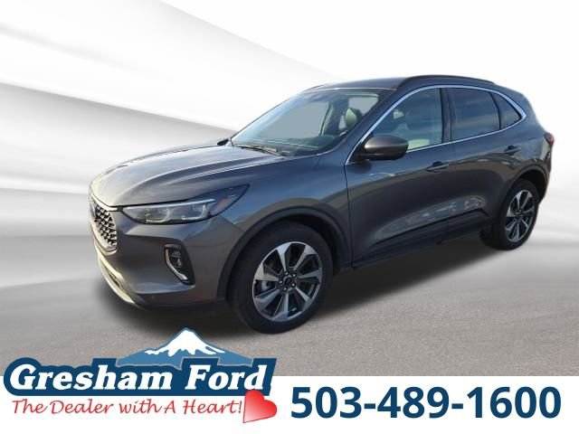 Used 2023 Ford Escape Platinum AWD/4WD image 1