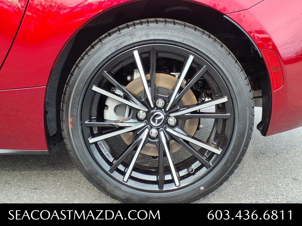New 2026 MAZDA MX-5 Miata RF Grand Touring RWD image 3