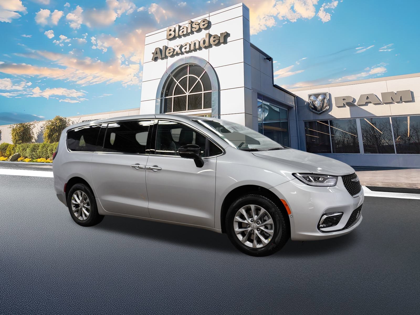 New 2026 Chrysler Pacifica Limited