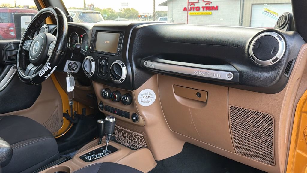Used 2014 Jeep Wrangler Unlimited Sahara w/ Dual Top Group image 40