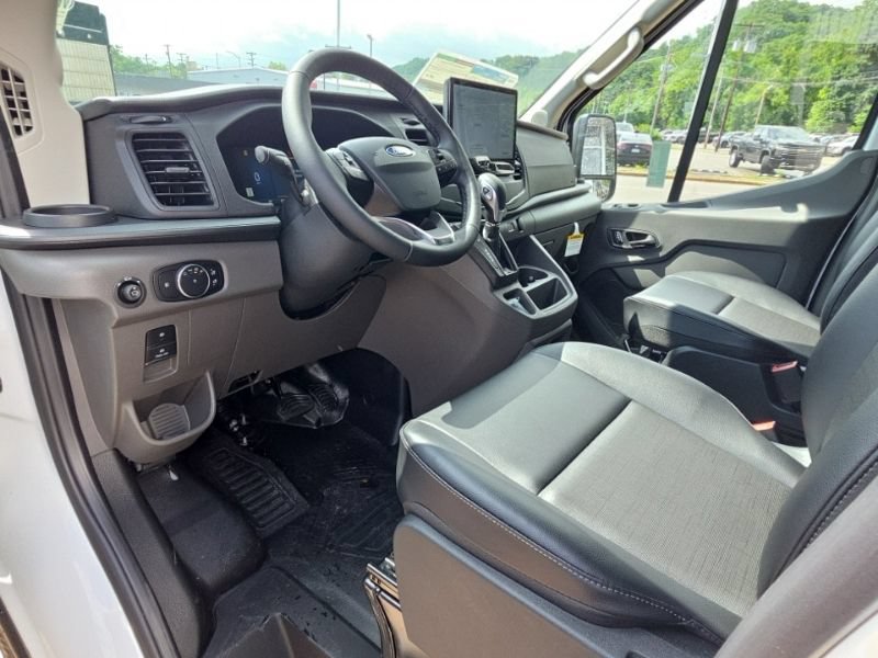 New 2026 Ford Transit 250 148 Medium Roof Extended AWD image 18