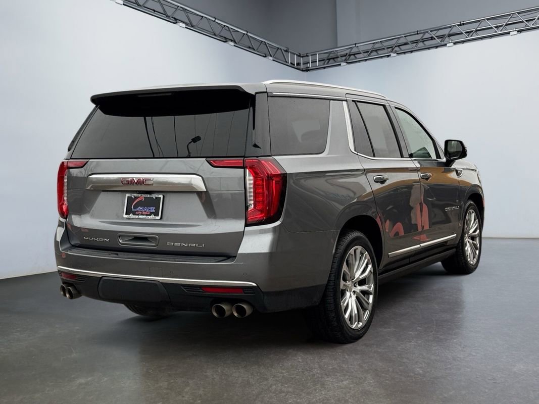 Used 2022 GMC Yukon Denali w/ Denali Premium Package image 5