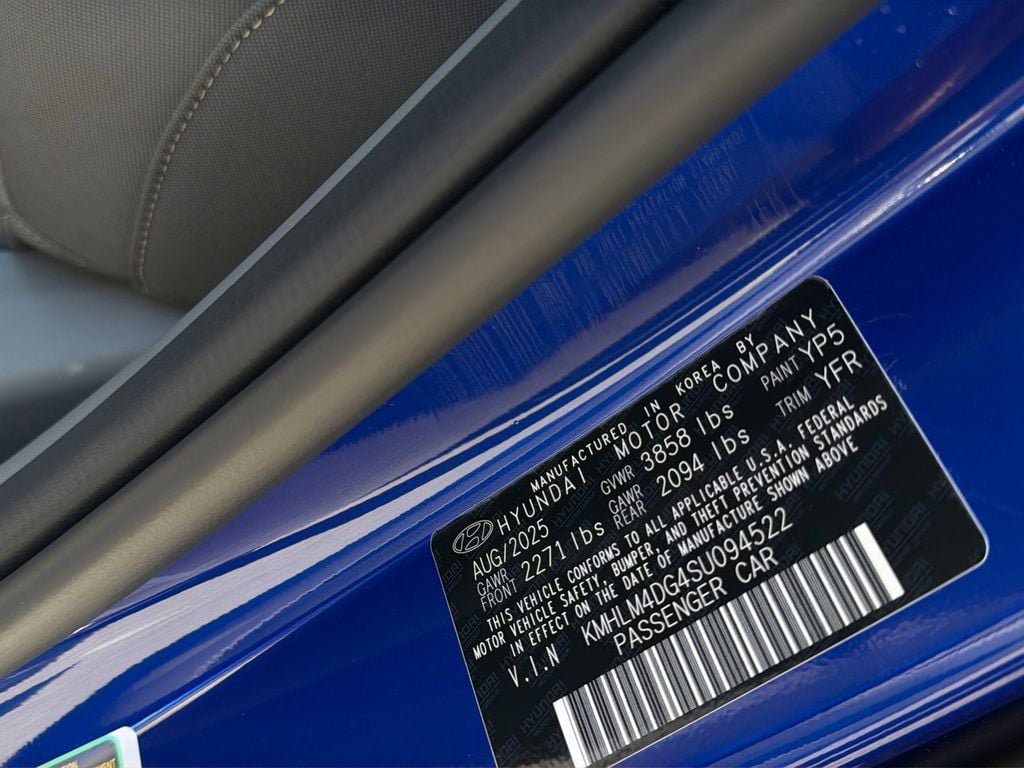 Certified 2025 Hyundai Elantra Sport FWD image 29