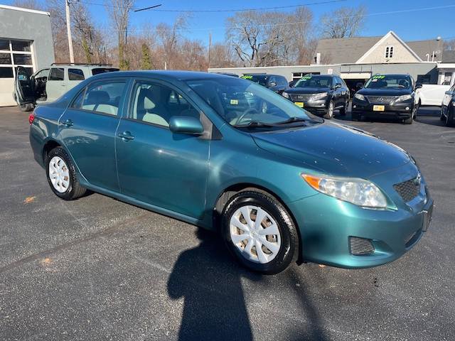Used 2010 Toyota Corolla LE image 3