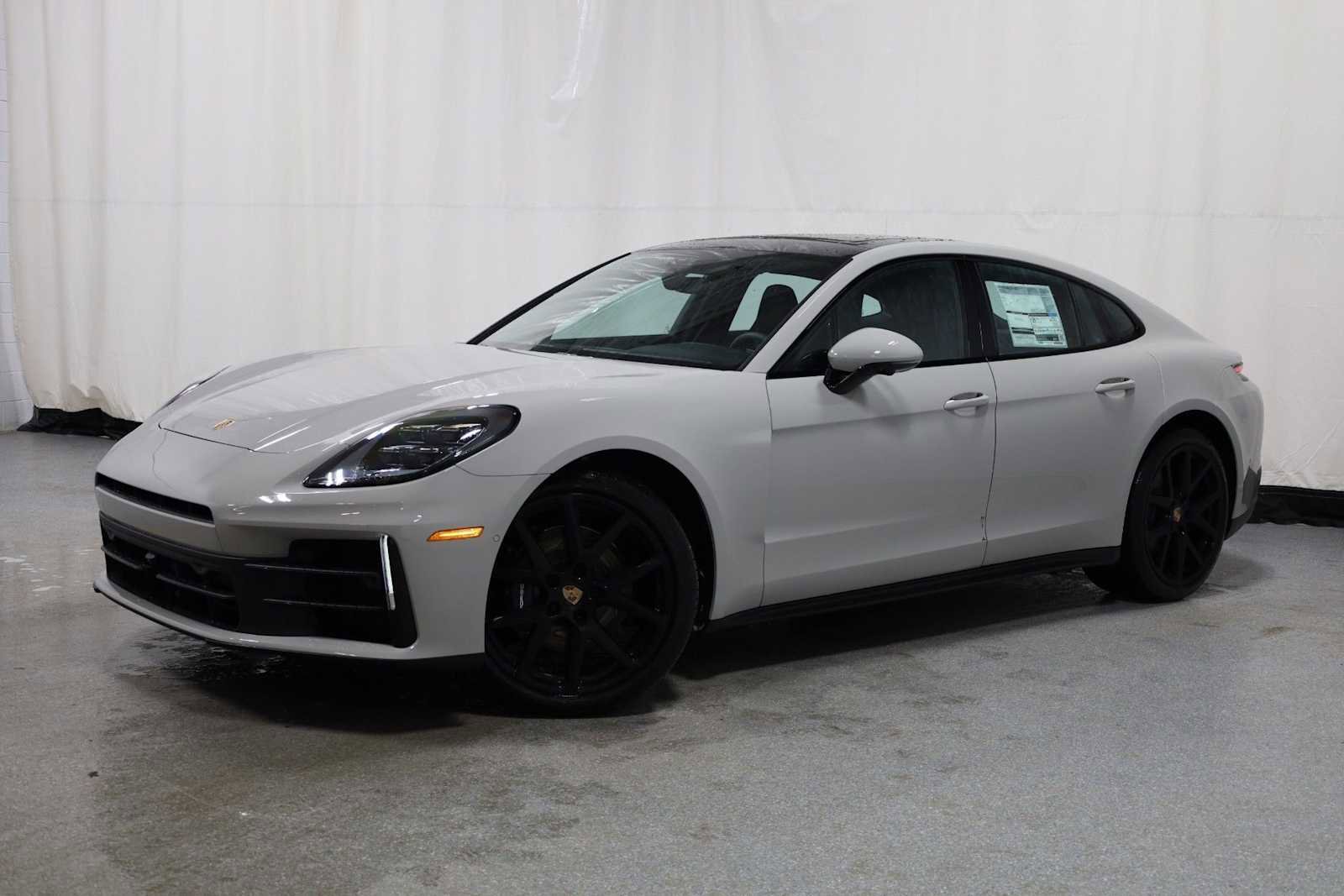 New 2026 Porsche Panamera image 1