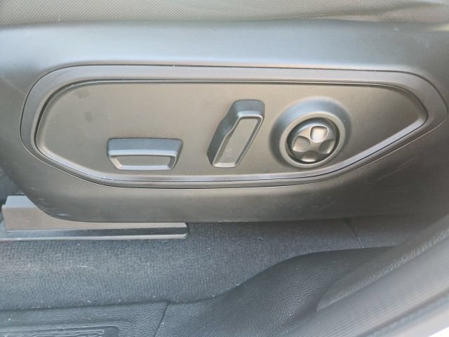 Used 2024 Jeep Grand Cherokee L Laredo AWD/4WD image 21