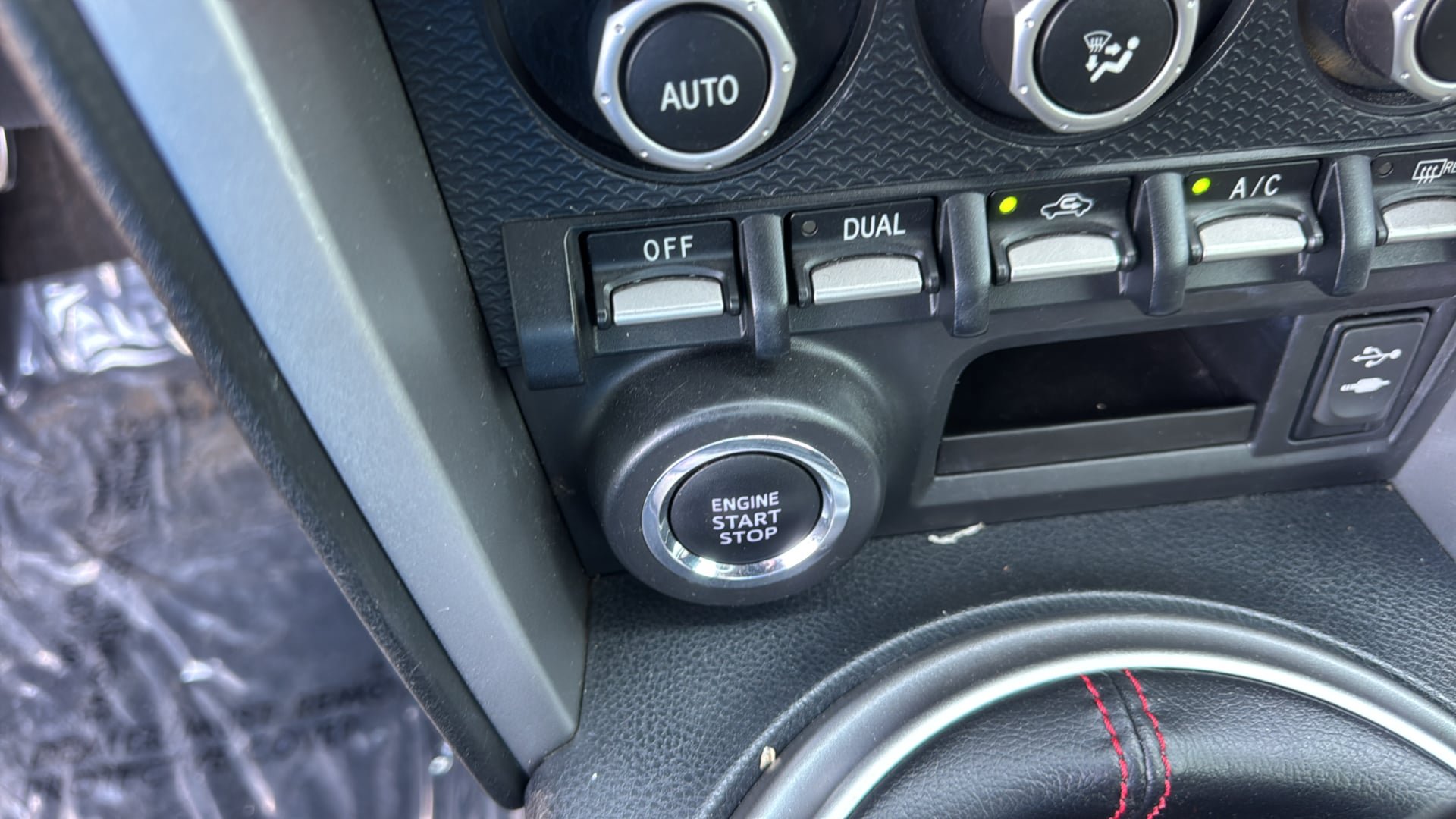 Used 2014 Subaru BRZ Limited RWD image 24