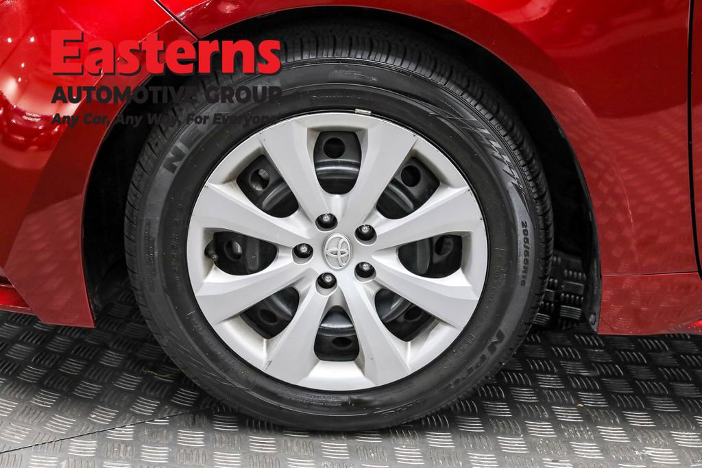 Used 2024 Toyota Corolla LE image 30