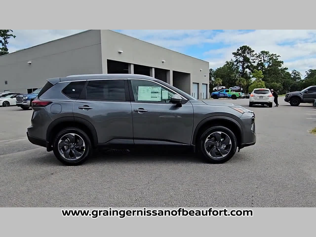 New 2026 Nissan Rogue SV image 35