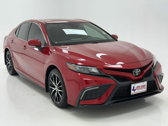 Used 2023 Toyota Camry SE w/ Convenience Package image 2