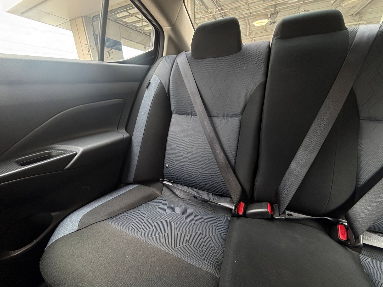 Used 2025 Nissan Versa SV FWD image 38