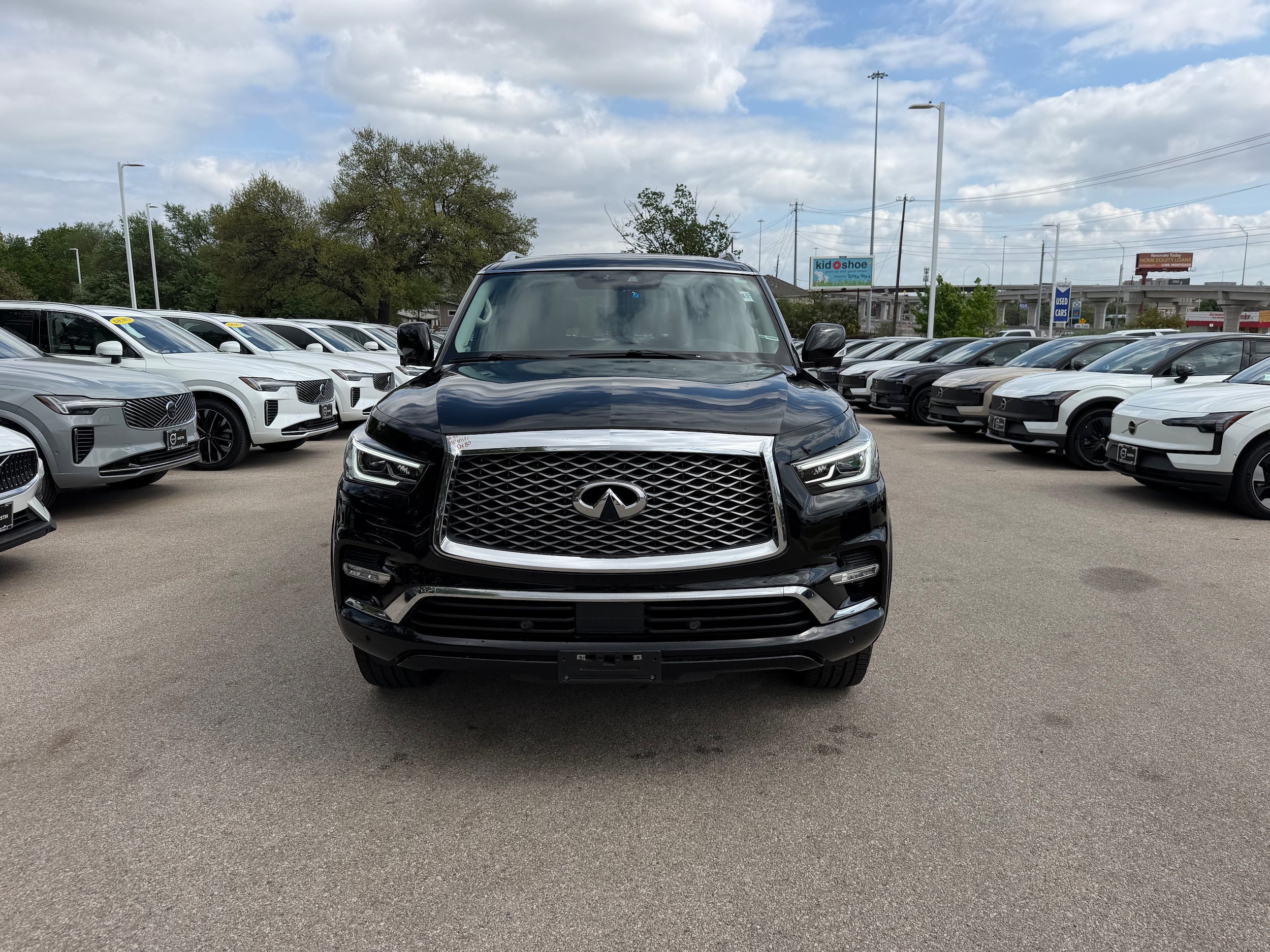 Used 2019 INFINITI QX80 Luxe RWD image 8