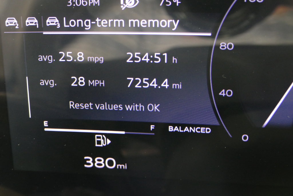 Certified 2025 Audi Q5 Premium w/ Convenience Package AWD/4WD image 14
