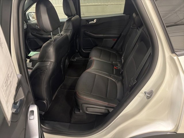 Used 2025 Ford Escape ST-Line Elite image 10