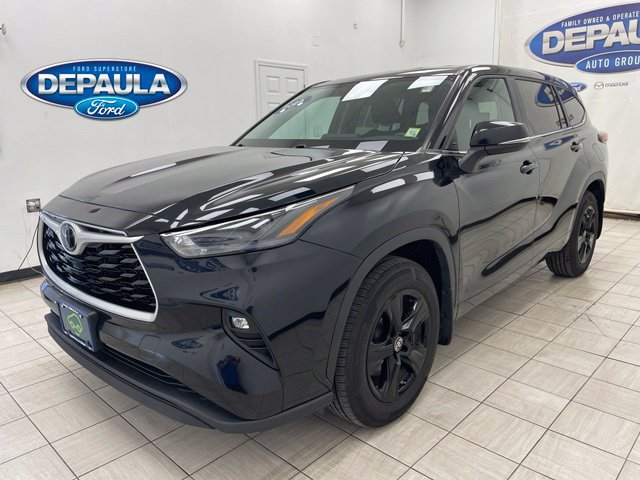Used 2024 Toyota Highlander LE AWD/4WD image 23
