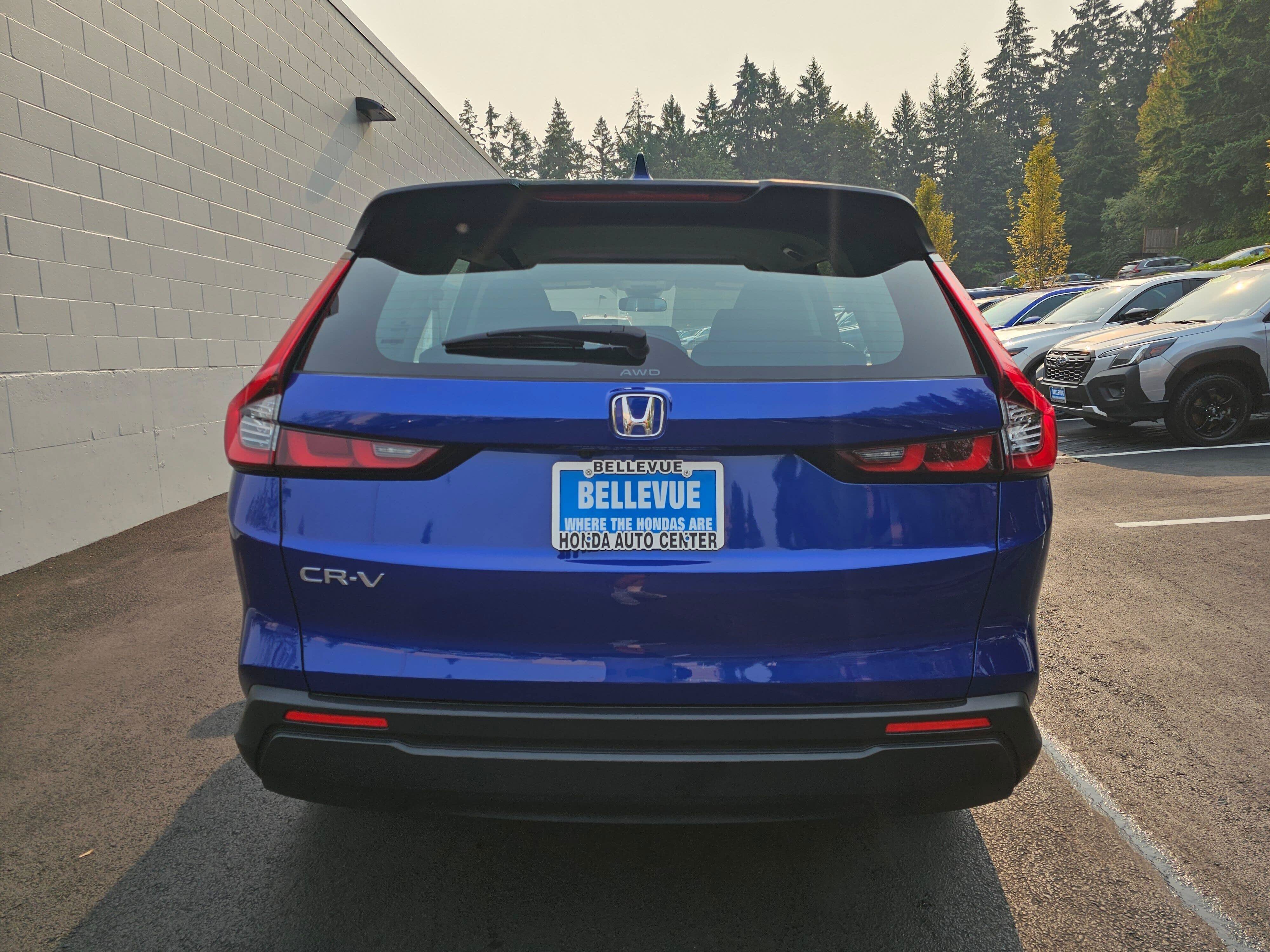 Used 2023 Honda CR-V LX image 6