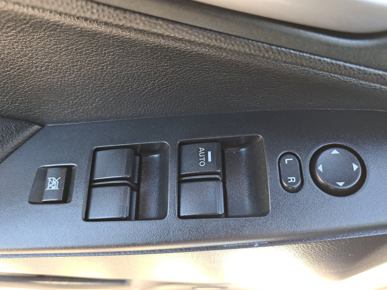 Used 2010 MAZDA MAZDA3 s Grand Touring FWD image 27