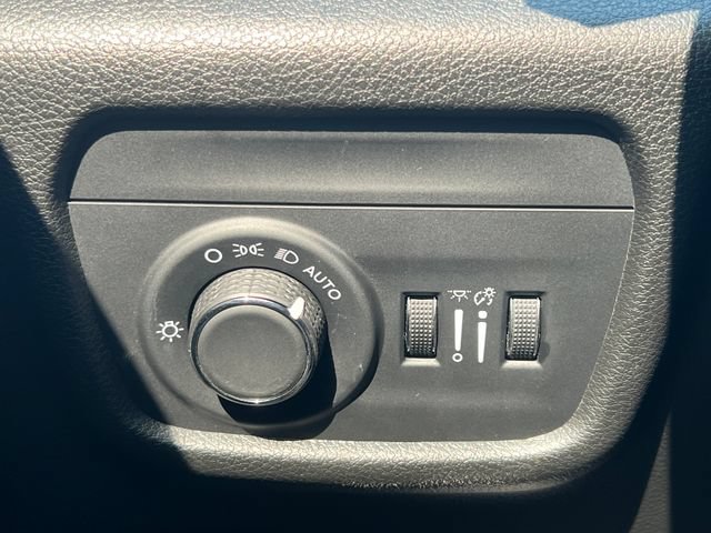 Used 2024 Jeep Grand Cherokee L Altitude AWD/4WD image 31