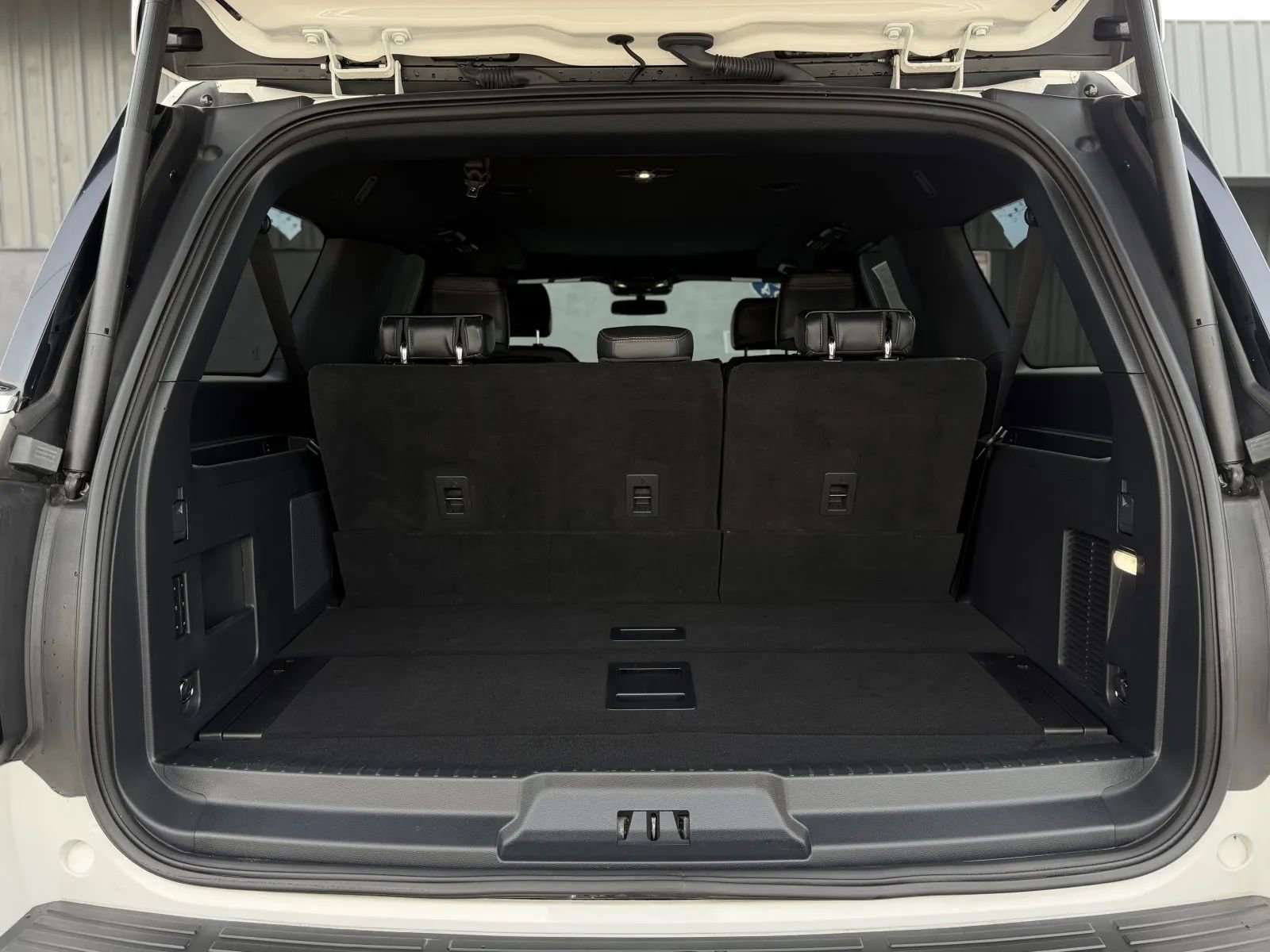 Used 2024 Ford Expedition Max Platinum image 17