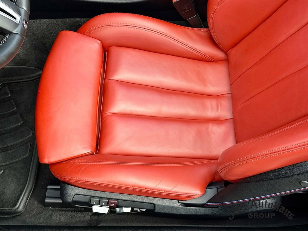 Used 2020 BMW M4 Convertible w/ Competition Package RWD image 25